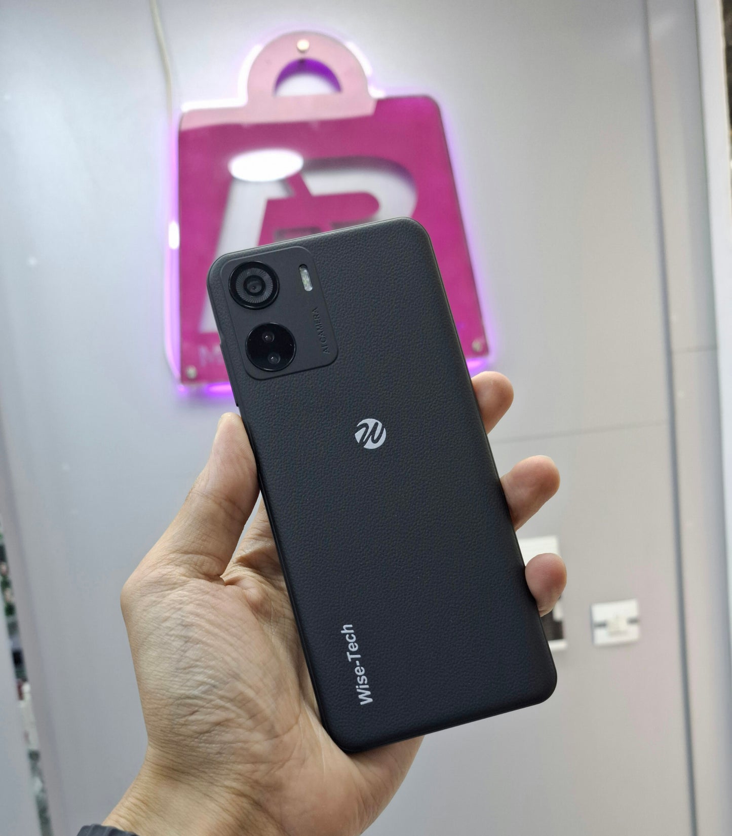 WISE TECH P10